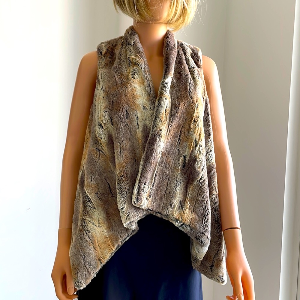 BLU MOON FAUX FUR OPEN VEST